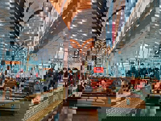 Waiting area of ​​CDG terminal 1