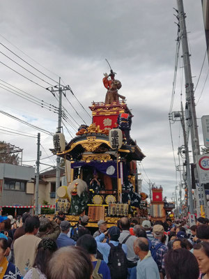 Chariot transport during a Matsuri