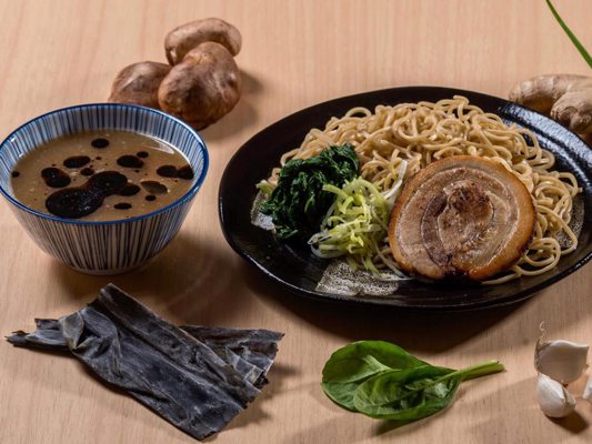 Tsukemen, sesame sauce